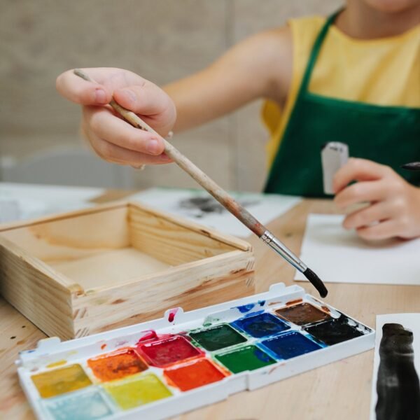 Brown Art Brush Set for Artists (Pack of 12) - Image 3